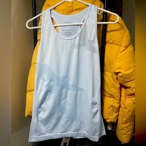 Oiselle Flight Tank light blue